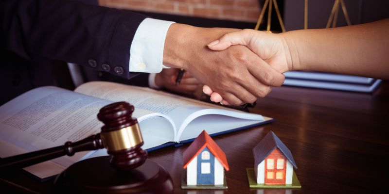 What is the Difference Between an Estate Planning Attorney and a Probate Lawyer?